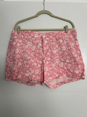 Old Navy Pink and White Floral Women's Shorts